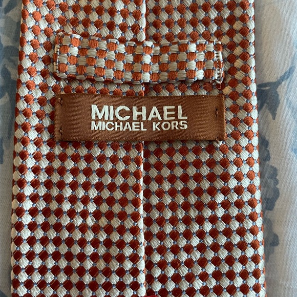 MK tie - Picture 2 of 2